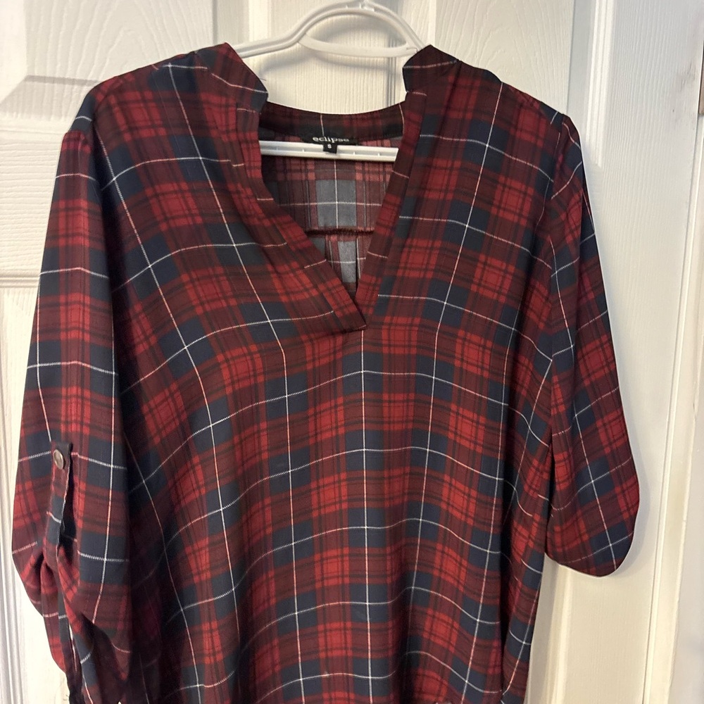 ❤️ Eclipse Red and Gray Plaid Top
